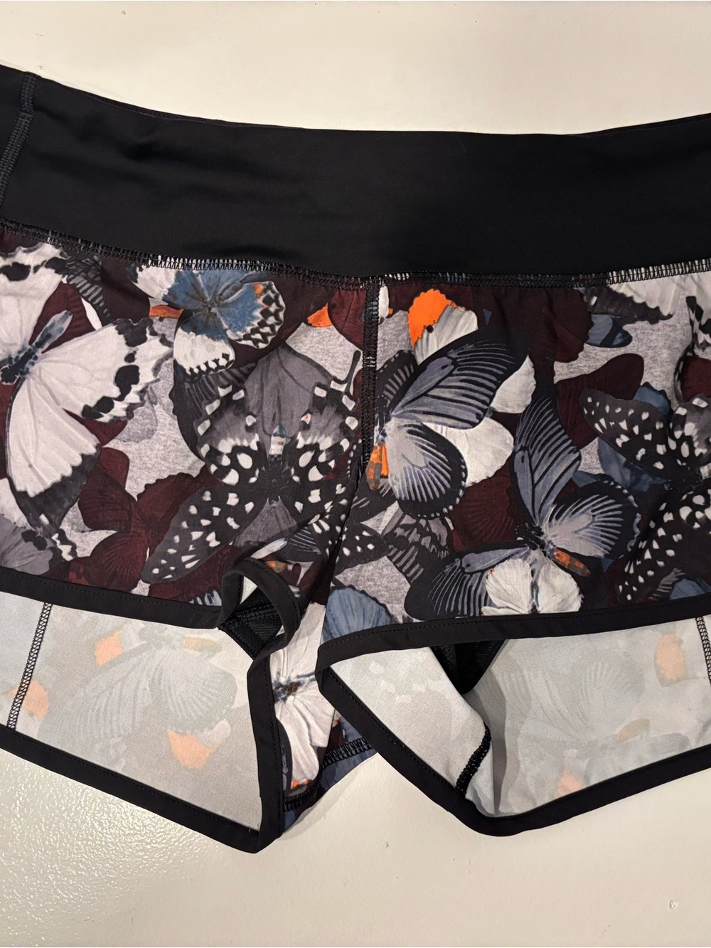 Women's Butterfly Athletic Shorts - Black Waistband lululemon speed up short
